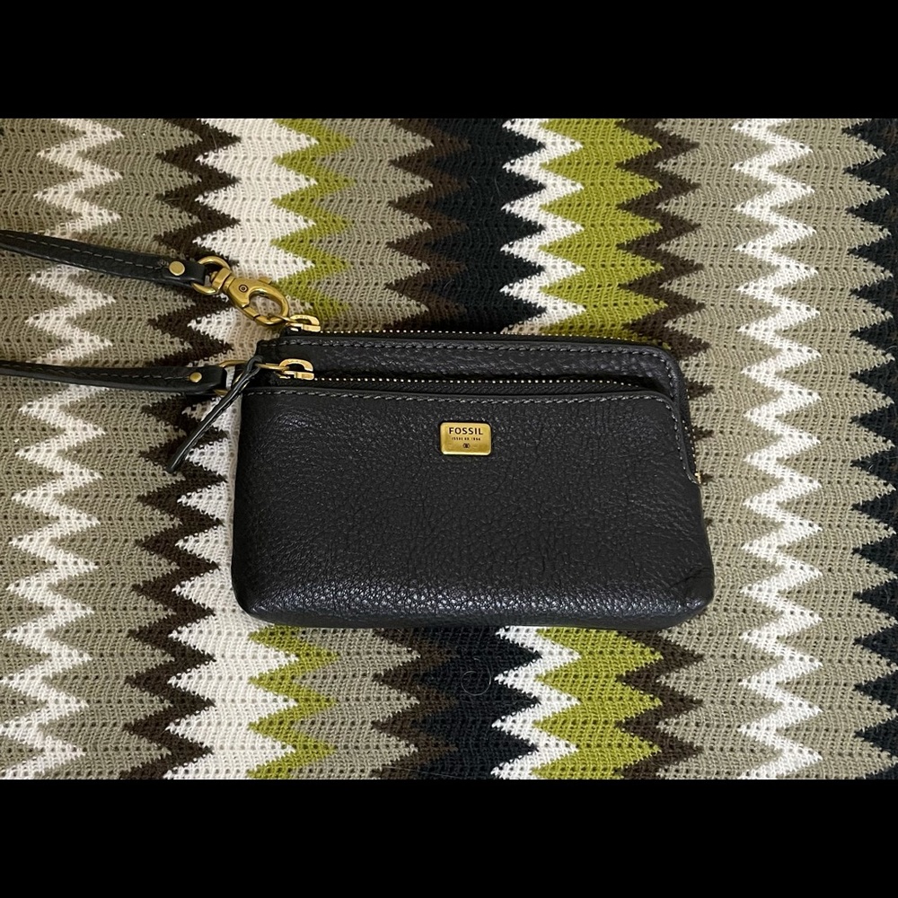 Fossil black leather wristlet